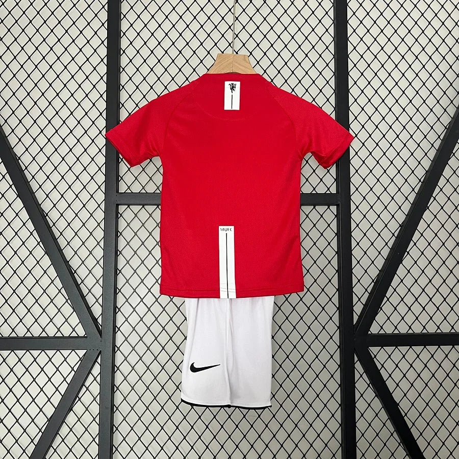 KIT ENFANT RÉTRO MANCHESTER UNITED 2008